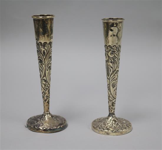A pair of late Victorian embossed silver specimen vases, Sheffield 1898 by Mappin & Webb, 12.3cm.